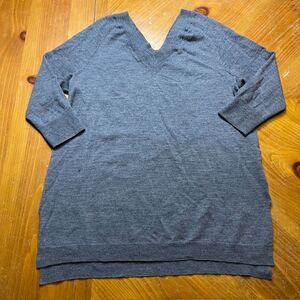 Moth Grey Merino Wool Double Sided V Neck Knit Sweater Small